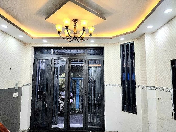Cần bán nhà căn góc, 1trệt, 2 lầu, ST, 4,3mx10m, Hẻm 312 Âu Dương Lân