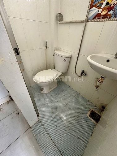 Bán nhà hẻm3,5m… 123//... Bông Sao 𝐏5𝐐𝟖 cách MT100m