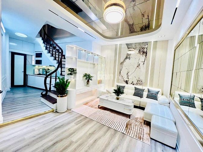 Siêu phẩm ! Hoàng Ngân Thanh Xuân 35 m2 4Tầng , ba gác đỗ cửa ,7.3 tỷ.
