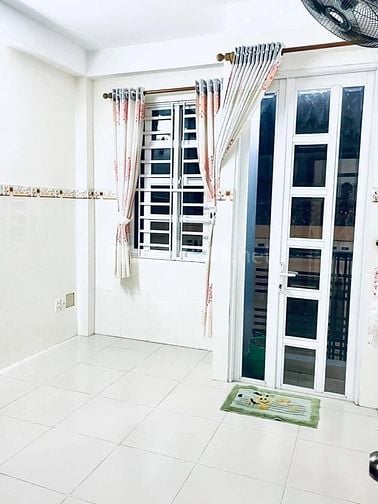 GỬI A CHỊ EM HOA HỒNG 1% , BÁN NHÀ TRUNG TÂM QUẬN 3