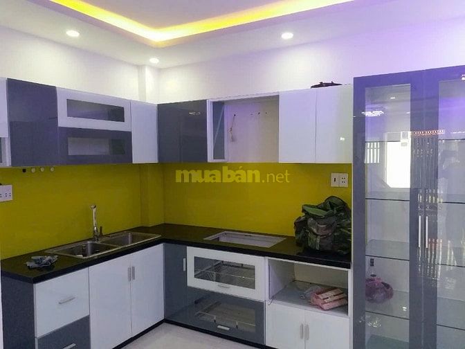 Bán nhà Bình Tân (HXH 6m Lê Văn Quới); 4x10.5m; 2 lầu; sổ hồng; 5,4 tỷ