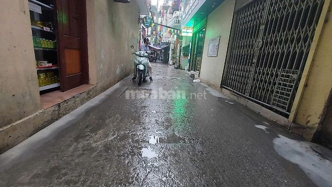 Bán nhà 554 Trường Chinh. 54m2, xây 3 tầng. MT 4m. Ngõ rộng 3m