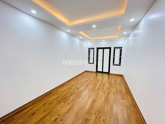 Chính chủ bán nhà 5 tầng, 6 ngủ, 45m2 , ô tô kinh doanh, Lê Đức Thọ,HN
