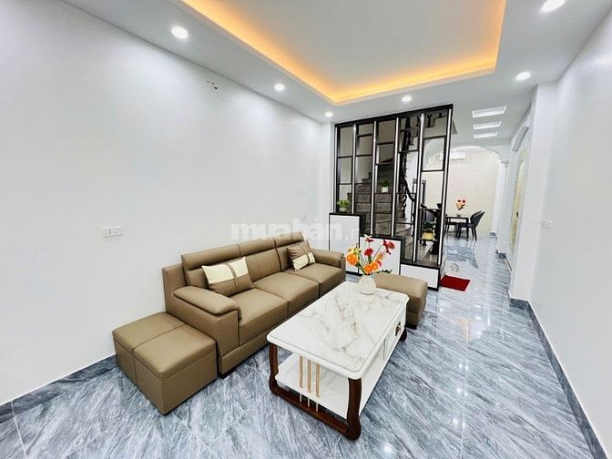 Chính chủ bán nhà 5 tầng, 6 ngủ, 45m2 , ô tô kinh doanh, Lê Đức Thọ,HN