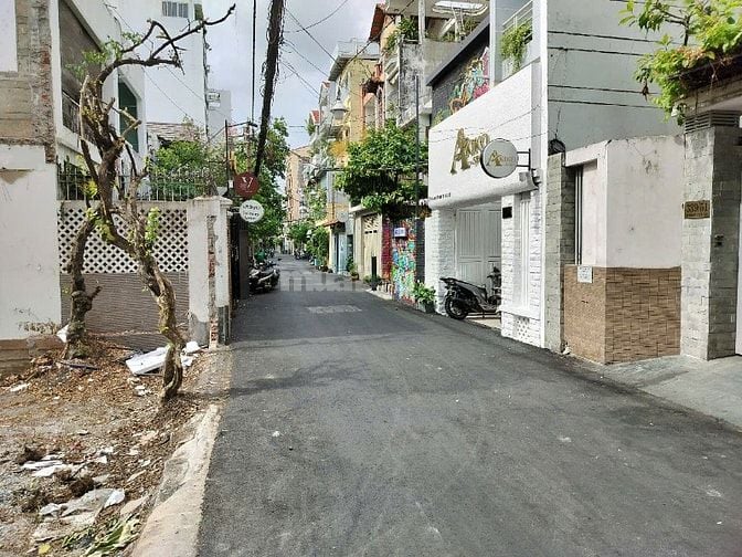 Bán nhà hẻm xe hơi giá quá rẻ dưới 100 triệu mét vuông tại quận 3