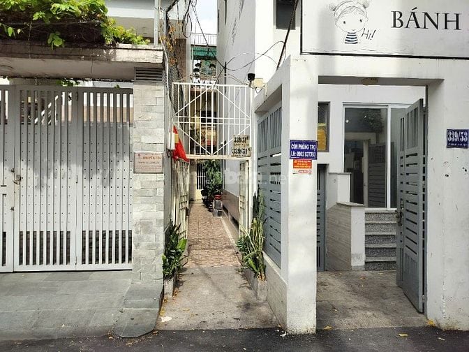 Bán nhà hẻm xe hơi giá quá rẻ dưới 100 triệu mét vuông tại quận 3