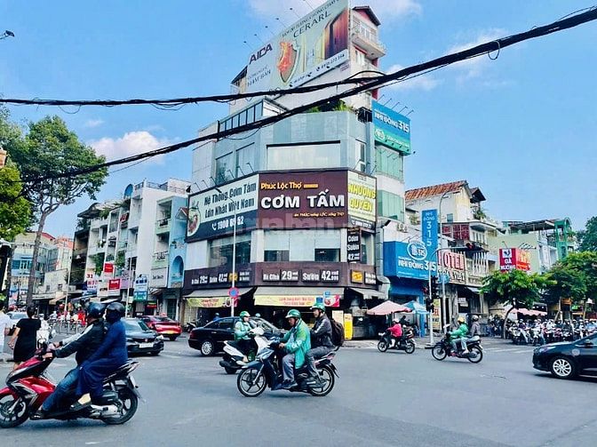 Góc 2MT Đinh Tiên Hoàng + Nguyễn Huy Tự KDTD
