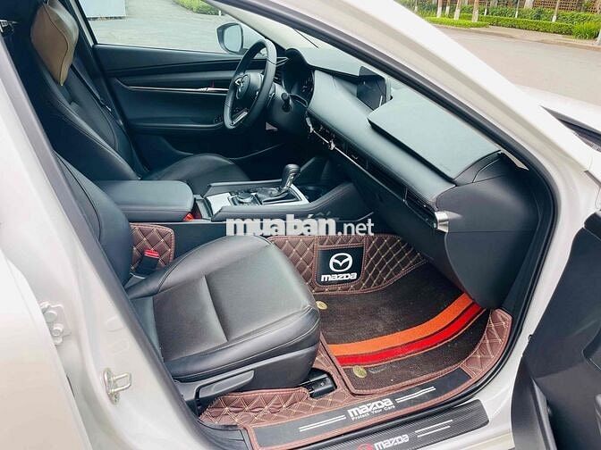 Mazda 3 sản xuất 2024 1.5L Luxury - 7000 km