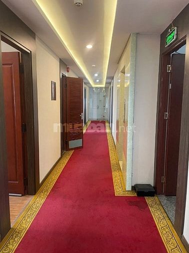 Bán Khách sạn 3 Sao, 45 Phòng, Mặt tiền khu Sân Bay- Tân Bình