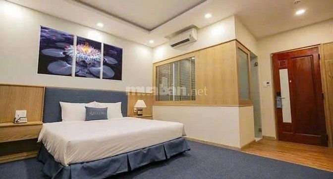 Bán Khách sạn 3 Sao, 45 Phòng, Mặt tiền khu Sân Bay- Tân Bình