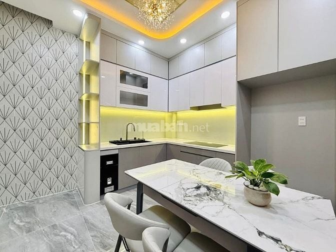 Bán nhà mới full nội thất 1 trệt 3L gần công viên Làng Hoa