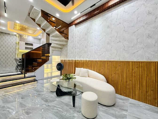Bán nhà mới full nội thất 1 trệt 3L gần công viên Làng Hoa