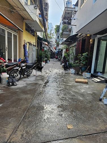 Nhà bán 1/ Âu cơ, P10, Q.Tân bình