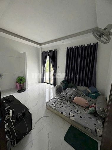 Kẹt tiền cần Bán đất 6x14 tặng căn nhà ngay Thới Tam Thôn Hóc Môn giá 