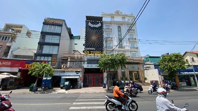 Bán tòa nhà mặt tiền đường Đặng Văn Bi gần chợ Thủ Đức (200m2) 49 tỷ