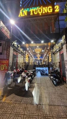 Bán tòa nhà mặt tiền đường Đặng Văn Bi gần chợ Thủ Đức (200m2) 49 tỷ