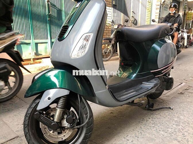 cần bán xe Vespa LX 125 IE cc  FI  chưa mở đầu