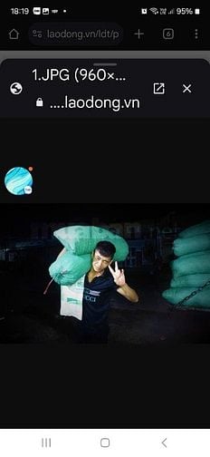 1 Nam giao nước đá viên bia nước ngọt 