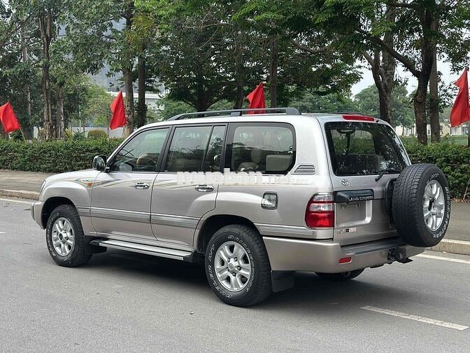 Toyota Land Cruiser 2004 GX 4.5MT Xăng 15 Vạn Km