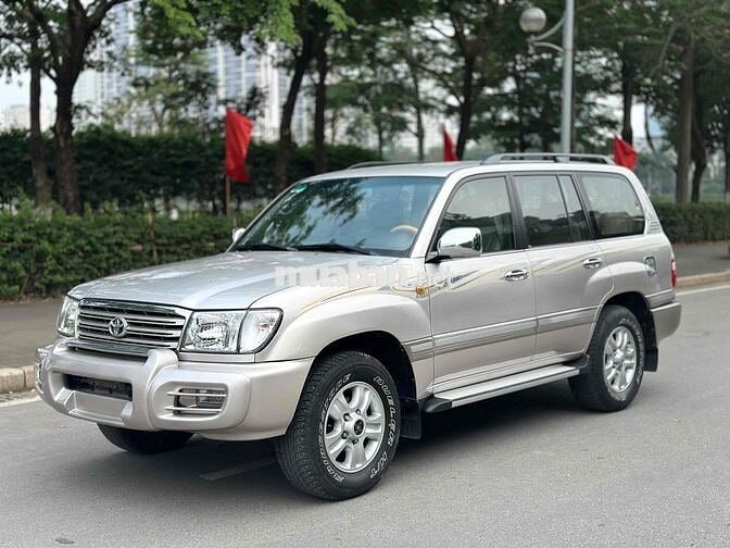 Toyota Land Cruiser 2004 GX 4.5MT Xăng 15 Vạn Km