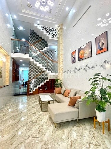 Nhà có thang máy 5.5 tấm 4x19 hẻm 1 sẹc HƯƠNG LỘ 2