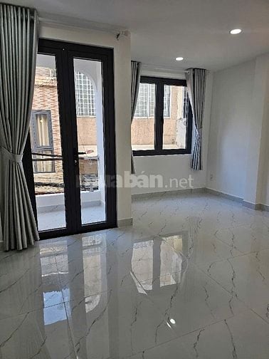 Hẻm 6m thông,1/ Âu Cơ 5x8m trệt 2 lầu đúc 4 PN 4WC
