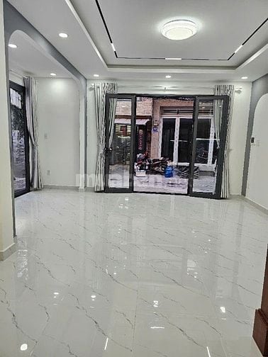 Hẻm 6m thông,1/ Âu Cơ 5x8m trệt 2 lầu đúc 4 PN 4WC