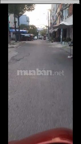 Nhà 10.7 tỷ, 4x18m cấp 4, góc 2 mặt tiền đường số 6, P.Bình Trị Đông B