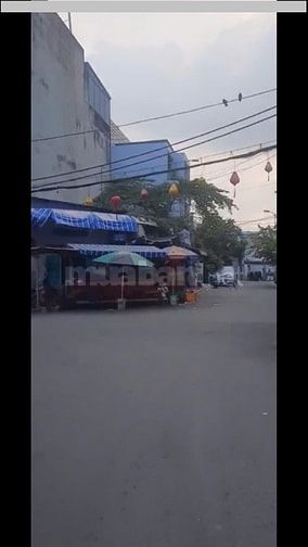 Nhà 10.7 tỷ, 4x18m cấp 4, góc 2 mặt tiền đường số 6, P.Bình Trị Đông B