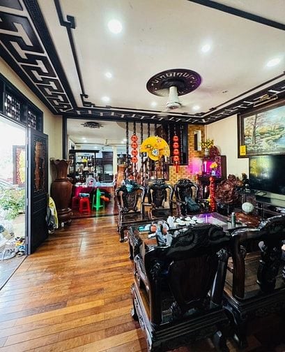 BIỆT THỰ GỖ LIM - TRUNG TÂM XA HOA QUẬN 6 NGAY BÌNH PHÚ  - ĐẲNG CẤP