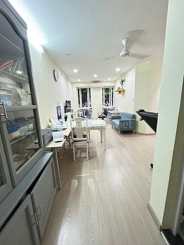 CC 52 P5 Q8 2PN 63m2 thang máy, tặng Nội thất, sổ sẵn, lầu thấp 