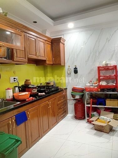 HẺM XE HƠI THÁI PHIÊN, Q11, 3,7 x 12m 6 TẦNG  THANG  MÁY GIÁ 10,9 TỶ