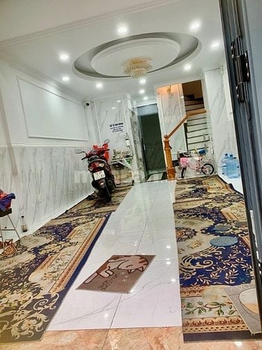 HẺM XE HƠI THÁI PHIÊN, Q11, 3,7 x 12m 6 TẦNG  THANG  MÁY GIÁ 10,9 TỶ