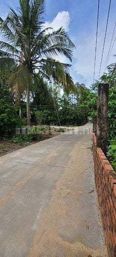 Đất đẹp 2 mặt tiền 650m2 Phú Quốc, lô góc gần biển khu yên tĩnh