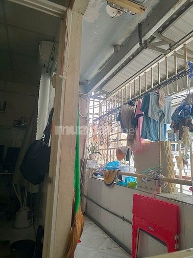 Nhà Bán Quận 11 hẻm xe tải rộng 40m2 1 lầu giá cực tốt
