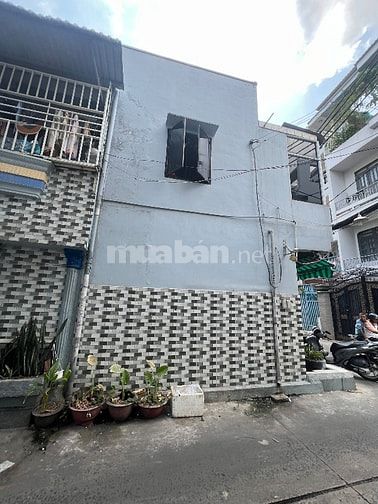 Nhà Bán Quận 11 hẻm xe tải rộng 40m2 1 lầu giá cực tốt