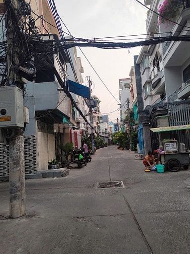 Nhà Bán Quận 11 hẻm xe tải rộng 40m2 1 lầu giá cực tốt