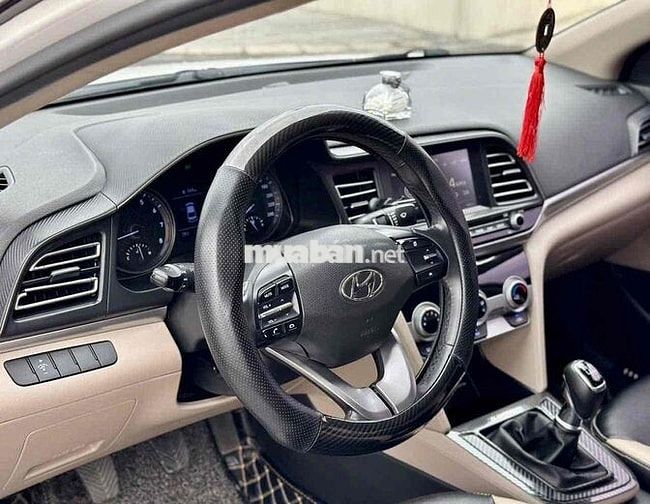 Hyundai Elantra 2019 1.6 MT