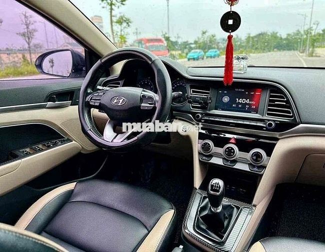 Hyundai Elantra 2019 1.6 MT