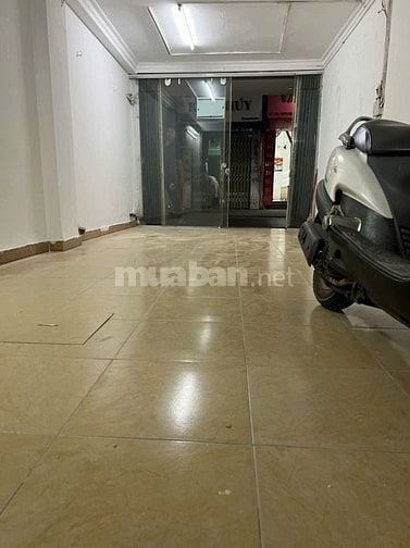 Cho thuê cửa hàng mặt phố Hoàng Ngọc Phách Đống Đa Hà Nội 