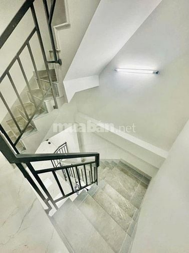 Nhà hẻm xe hơi đường Nguyễn Văn Luông, P12, Q6 - 10triệu