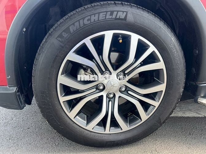 Mitsubishi Outlander 2019 2.0 Premium - 90000 km