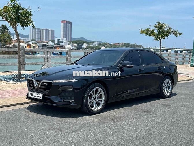 VinFast Lux A2.0 2021 2.0 AT - 24000 km