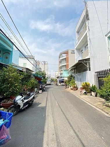 BÁN NHÀ 1 TRỆT 3 LẦU – ĐƯỜNG BÙI HỮU DIỆN, P. AN LẠC A, BÌNH TÂN 