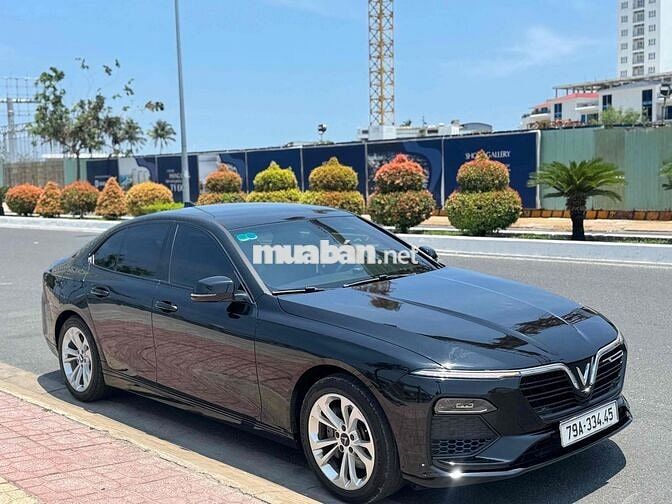 VinFast Lux A2.0 2021 2.0 AT - 24000 km