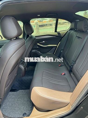 VinFast Lux A2.0 2021 2.0 AT - 24000 km