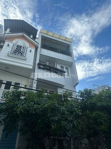 Bán nhà 4 tầng đẹp ở ngay khu nội bộ HXH 6m Nơ Trang Long 