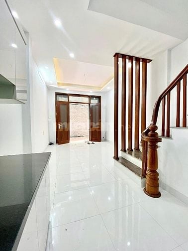 Xuân La, giá ngang xuân đỉnh  - dt 33m2, 5 Tầng mới cứng 
