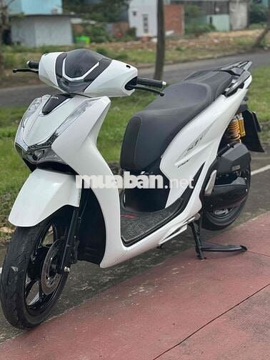 SH 150 đời 2021 màu trắng siêu mới 92N1-670.26