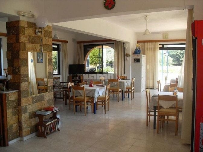 cho thuê nhà mặt tiền 146a Hồ Văn Huê, Phường 9, Quận Phú Nhuận